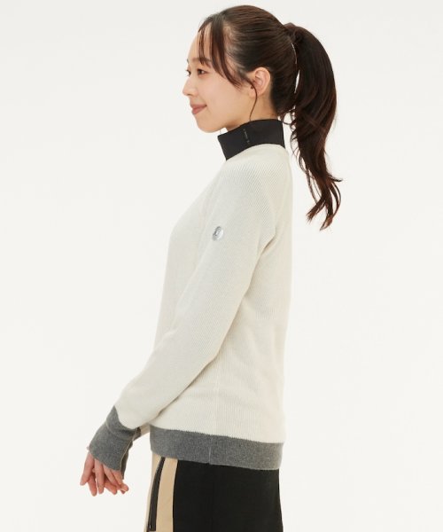 カシミヤ×ポリエステルクルーネックセーター 