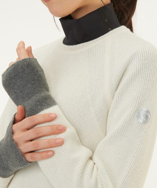 カシミヤ×ポリエステルクルーネックセーター 