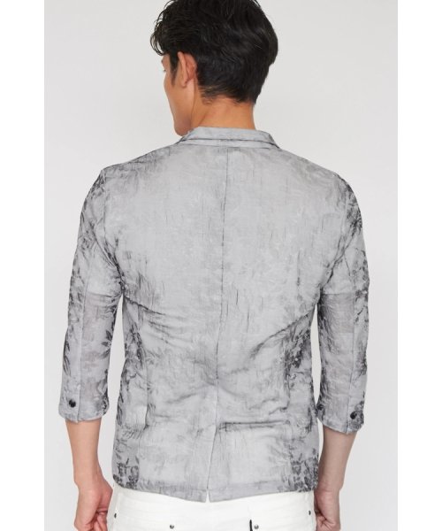 TORNADO MART∴シャーリーフラワージャカードジャケット 商品説明【DESIGN】 レーヨン混のワッシャー感と柔らかな印象度が高い7分袖ジャケット。 シャープなボディに細ラペルの2Bタイプ。 モー BCD1718653087(13090円)