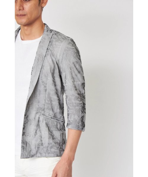 TORNADO MART∴シャーリーフラワージャカードジャケット 商品説明【DESIGN】 レーヨン混のワッシャー感と柔らかな印象度が高い7分袖ジャケット。 シャープなボディに細ラペルの2Bタイプ。 モー BCD1718653087(13090円)