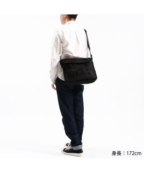 日本正規品 ブリーフィング ショルダーバッグ BRIEFING FREIGHTER T－SHOULDER SQD 斜めがけ A4 アメリカ製 BRA231L33 