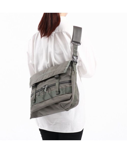 日本正規品 ブリーフィング ショルダーバッグ BRIEFING FREIGHTER T－SHOULDER SQD 斜めがけ A4 アメリカ製 BRA231L33 