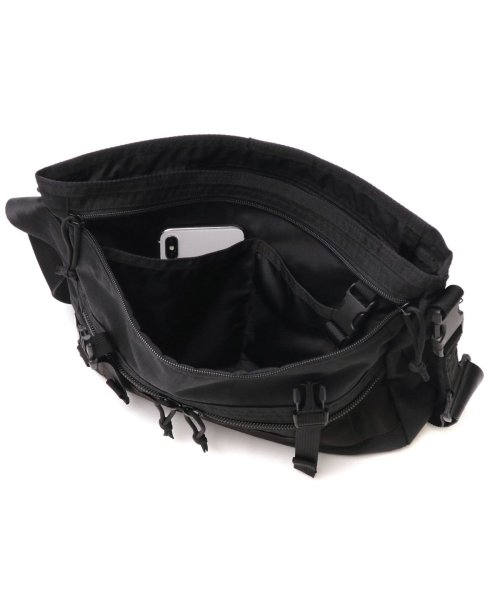 日本正規品 ブリーフィング ショルダーバッグ BRIEFING FREIGHTER T－SHOULDER SQD 斜めがけ A4 アメリカ製 BRA231L33 