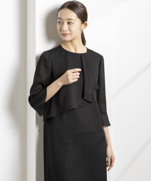 【喪服】【洗える】ボウタイフリル セミフレアブラックフォーマルワンピース＜大きいサイズ有＞ 夏/セレモニー/七五三 あり 喪服 卒業式 デザイン セレモニー 入学式 結婚式 お宮参り 七五三 礼服 ワンピース なし