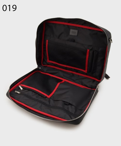 【3WAY/PC対応】コーデュラ(R)コーティング バッグ 商品説明【デザインポイント】バックパックとショルダー、ブリーフタイプの3WAYバッグ。片手で扱いづらい大きめのスマホ普及をうけ、両 H1916672828(14586円)