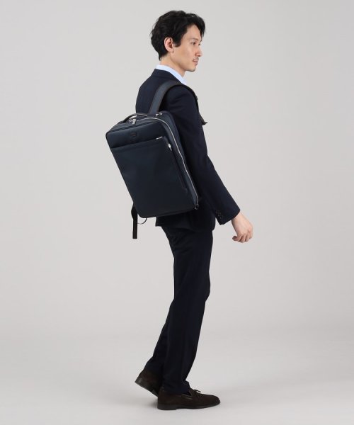 【3WAY/PC対応】コーデュラ(R)コーティング バッグ 商品説明【デザインポイント】バックパックとショルダー、ブリーフタイプの3WAYバッグ。片手で扱いづらい大きめのスマホ普及をうけ、両 H1916672828(14586円)