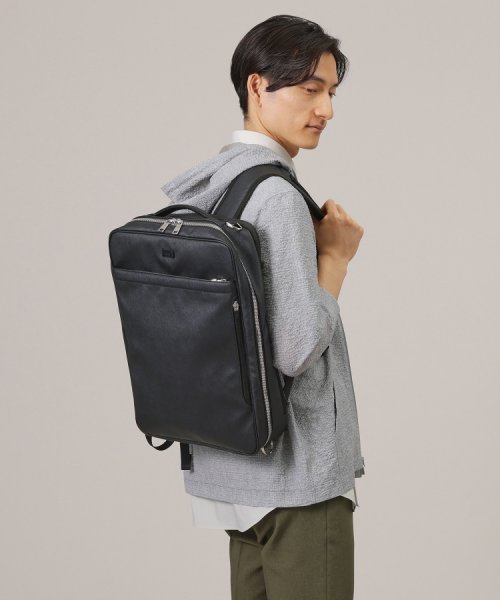 【3WAY/PC対応】コーデュラ(R)コーティング バッグ 商品説明【デザインポイント】バックパックとショルダー、ブリーフタイプの3WAYバッグ。片手で扱いづらい大きめのスマホ普及をうけ、両 H1916672828(14586円)