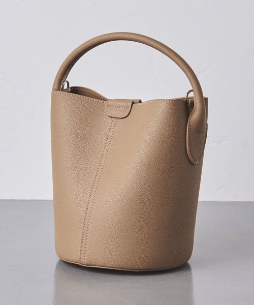 ソフト シュリンク バケットバッグ 