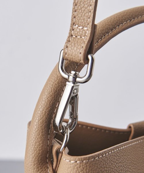 ソフト シュリンク バケットバッグ 