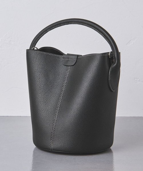 ソフト シュリンク バケットバッグ 