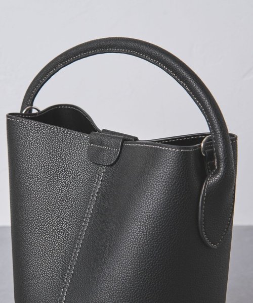 ソフト シュリンク バケットバッグ 