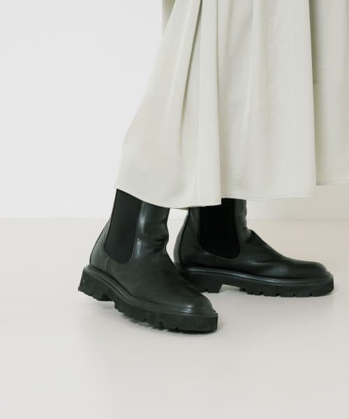 タンクソールサイドゴアブーツ LUCA GROSSI ショートブーツ F427T CAPRI サイドゴア 軽量 KUE1346827916(10368円)