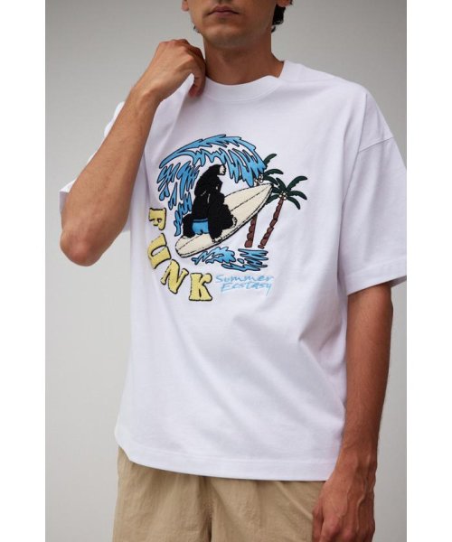 AZUL by moussy(アズールバイマウジー)/SBC SURF相良刺繍ファンクTシャツ/img01