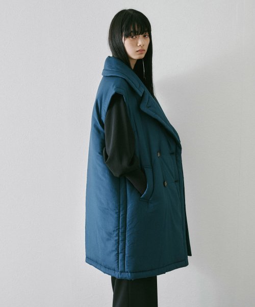 【Audrey and John Wad】コットンシルク厚中わたビッグカラーベスト 