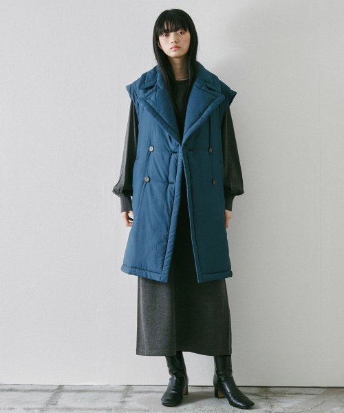 【Audrey and John Wad】コットンシルク厚中わたビッグカラーベスト 