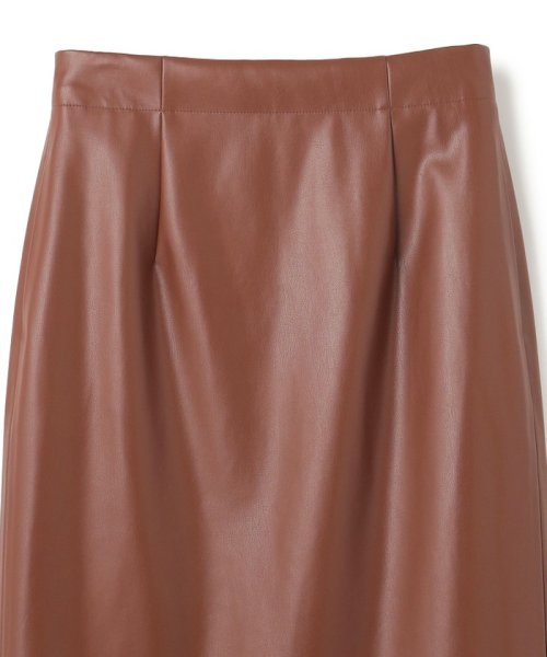 【GISELe 12，1月合併号掲載】DUPHOT / フェイクレザースカート 