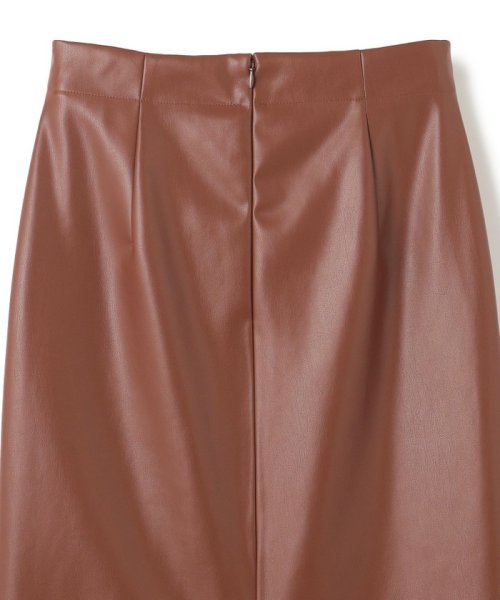 【GISELe 12，1月合併号掲載】DUPHOT / フェイクレザースカート 