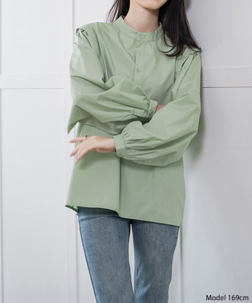 SEU(エスイイユウ)/バルーンスリーブノーカラーブラウス 長袖 二の腕カバー オフィスカジュアル 韓国ファッション/img32