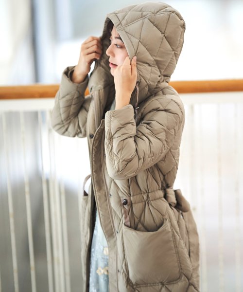 キルティングロングダウンコート(D956) ロング丈キルティングコート