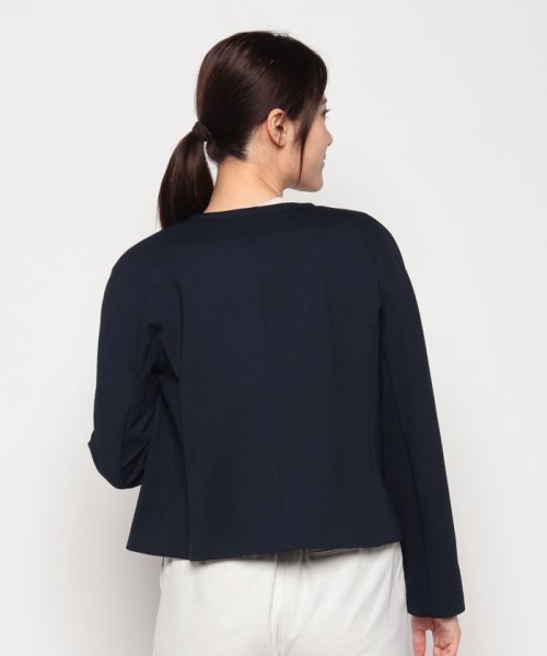 ノーカラージャケット 