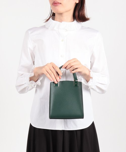 VAS29－01 2wayミニトートバッグ 商品説明アイコニックなb.メタルと、ダブルフェイスのスプリットレザーとのカラーコンビがポイントのシリーズ。ハンドル根元のメタルはこのシリーズのために開発し LW2624771383(20196円)