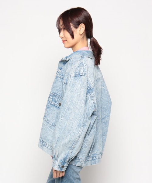 LEVI’S OUTLET(リーバイスアウトレット)/LEVI'S(R) MADE&CRAFTED(R) タック TYPE II トラッカージャケット MARINA MARSH ライトインディゴ ACID WASH/img01