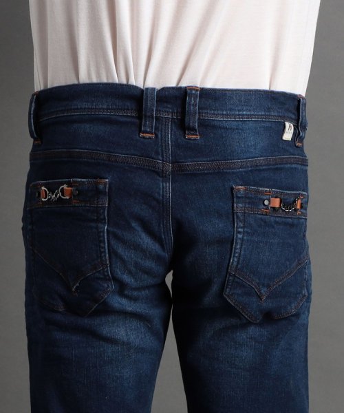 黒顔料ビットデニムパンツ 