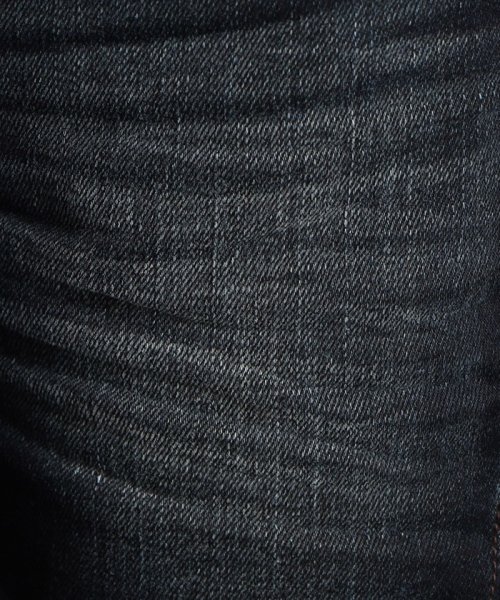 黒顔料ビットデニムパンツ 