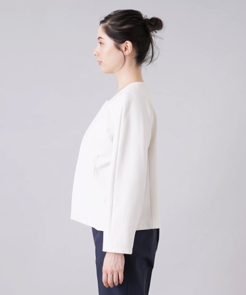 ノーカラージャケット 