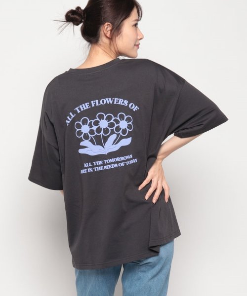 NICE CLAUP OUTLET(ナイスクラップ　アウトレット)/発泡お花BACKプリントTシャツ/img40