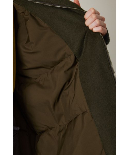 Back side down combination CT side down combination 毛76%ナイロン23%ポリウレタン1%中わた ダウン81%フェザー19%裏地 CT