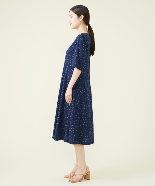 Sybilla(シビラ)/ランダムドット刺繍ドレス/img01