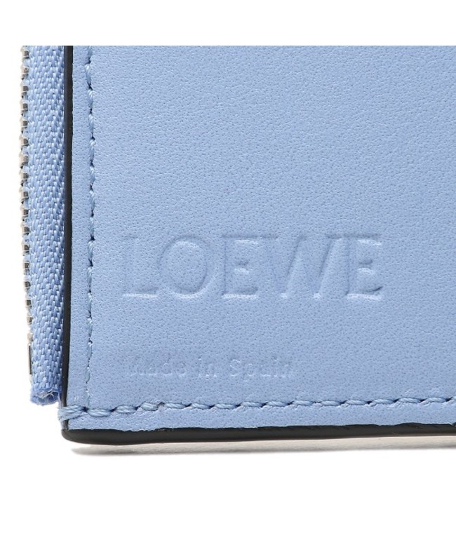 LOEWEロエベ　三つ折り財布　スモールウォレット　ホワイト