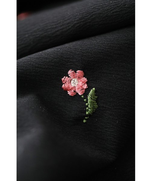 CAWAII(カワイイ)/散りばめた小花刺繍のバルーン袖ロングワンピース/img01
