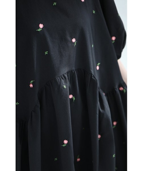 CAWAII(カワイイ)/散りばめた小花刺繍のバルーン袖ロングワンピース/img03