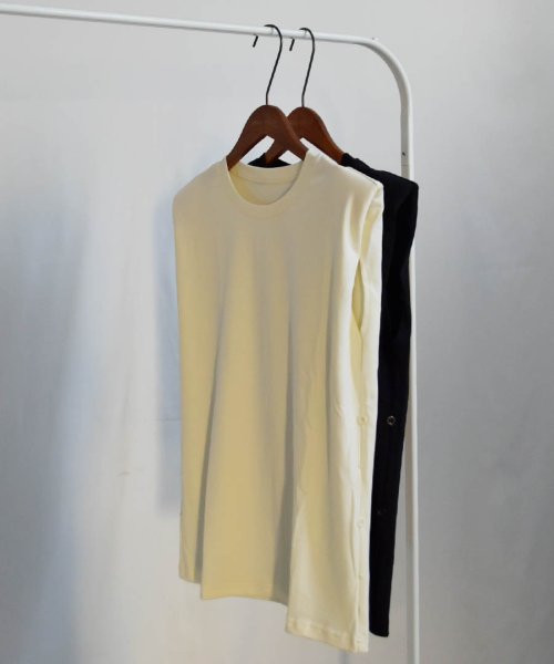 ARGO TOKYO(アルゴトウキョウ)/Side Button Shoulder Pat T－shirt　24085 サイドボタンショルダーパットTシャツ　Tシャツ　パット付きTシャツ　サイドボタン　/img22