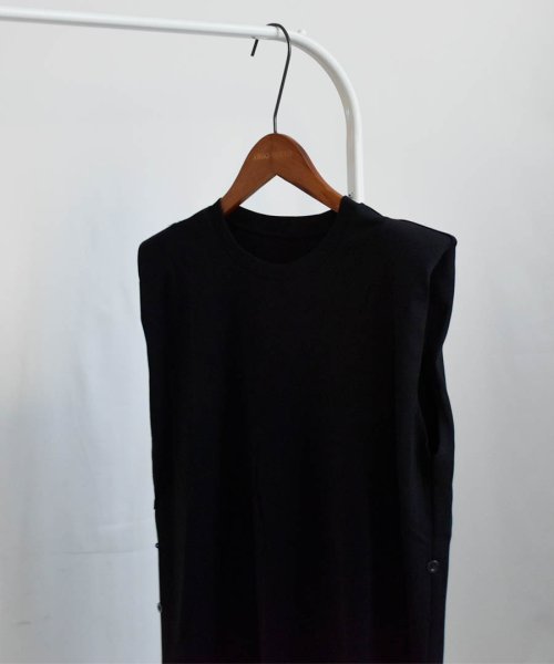 ARGO TOKYO(アルゴトウキョウ)/Side Button Shoulder Pat T－shirt　24085 サイドボタンショルダーパットTシャツ　Tシャツ　パット付きTシャツ　サイドボタン　/img36