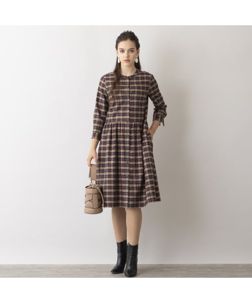 【S・Mサイズ】オーストリア製素材チェック　シャツワンピ 商品説明カジュアルになりすぎない、陰影感のあるチェックが魅力【S・Mサイズ】【小さいサイズあり】【オーストリア製素材】チェックでも大人っぽく着られるよう、陰影感と落ち着き L1951509722(14960円)