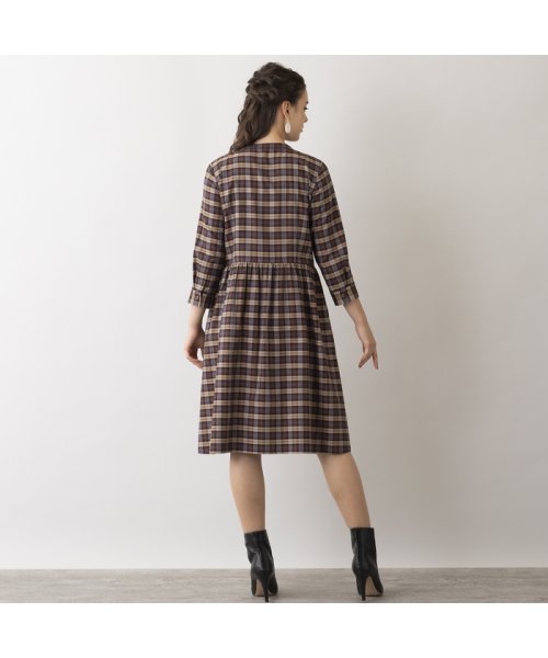【S・Mサイズ】オーストリア製素材チェック　シャツワンピ 商品説明カジュアルになりすぎない、陰影感のあるチェックが魅力【S・Mサイズ】【小さいサイズあり】【オーストリア製素材】チェックでも大人っぽく着られるよう、陰影感と落ち着き L1951509722(14960円)
