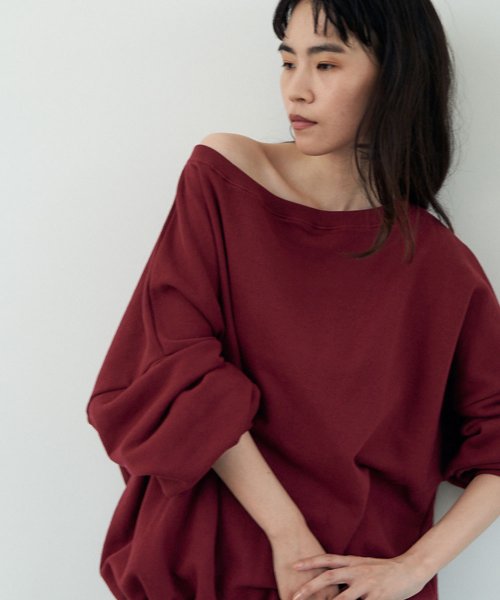 marjour(マージュール)/OTONA OFF SHOULDER SWEAT/img20