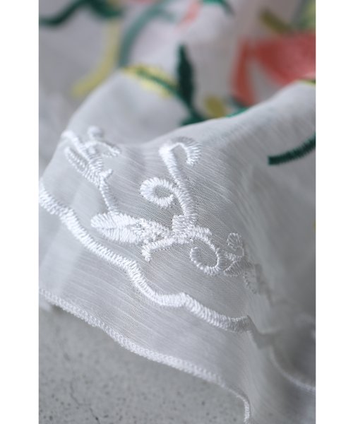 CAWAII(カワイイ)/芳香なバラ描く刺繍ベールミディアムワンピース/img18
