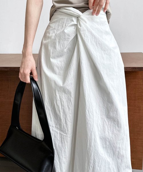 ARGO TOKYO(アルゴトウキョウ)/Back Rubber Twist Aline Long Skirt 222027 バックゴムツイストロングスカート　ロングスカート　マキシスカート　ツイストス/img03