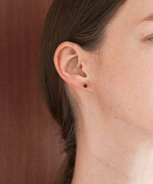 ff by decor urban research　ストーンピアス など urban ff by decor 忍耐