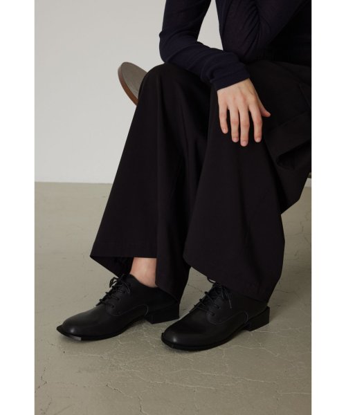 Lace up plump shoes up plump shoes