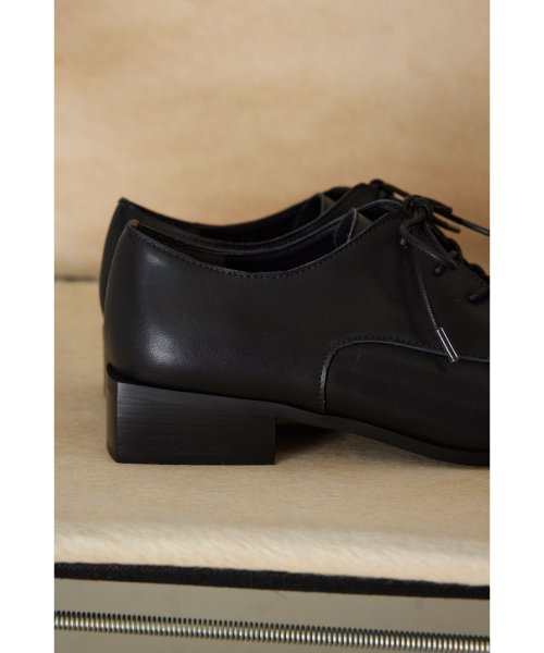 Lace up plump shoes up plump shoes