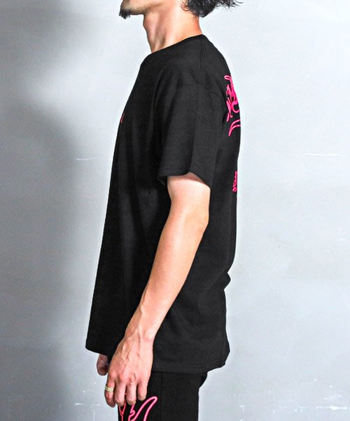 LUXSTYLE(ラグスタイル)/CMXAP(クマアピ)トライバル半袖Tシャツ/Tシャツ メンズ 半袖 トライバル ロゴ プリント クルーネック/img02