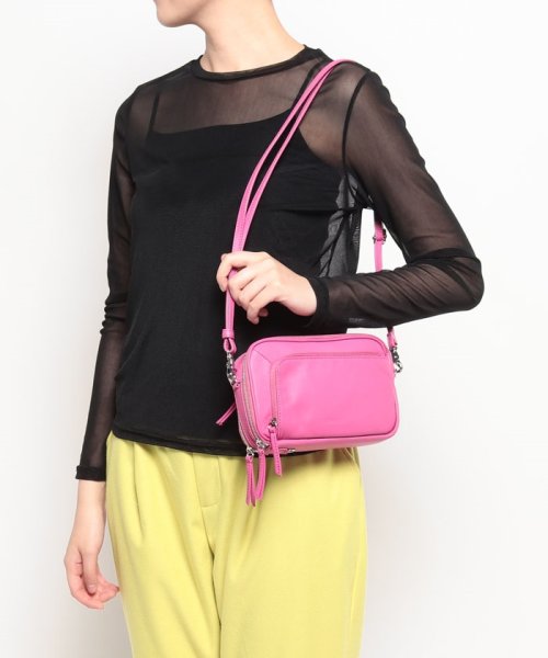 イタリアンシープ多機能ポシェット 色移り注意