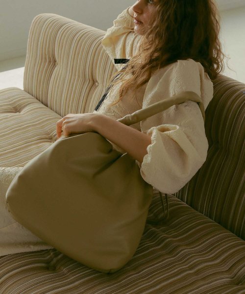 【EFOLE】フェイクレザー パデット ドローストリング トート バッグ 人気・おすすめ｜売れ筋商品・話題商品におすすめ 品質チェック済み 安心配送 今月のおすすめ