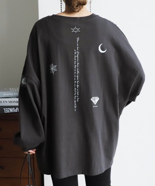 reca(レカ)/ビッグシルエットタトゥーデザインプリントTシャツ(R23227－k)/img09