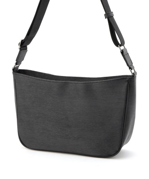 レザーショルダーバッグ 品番/3862